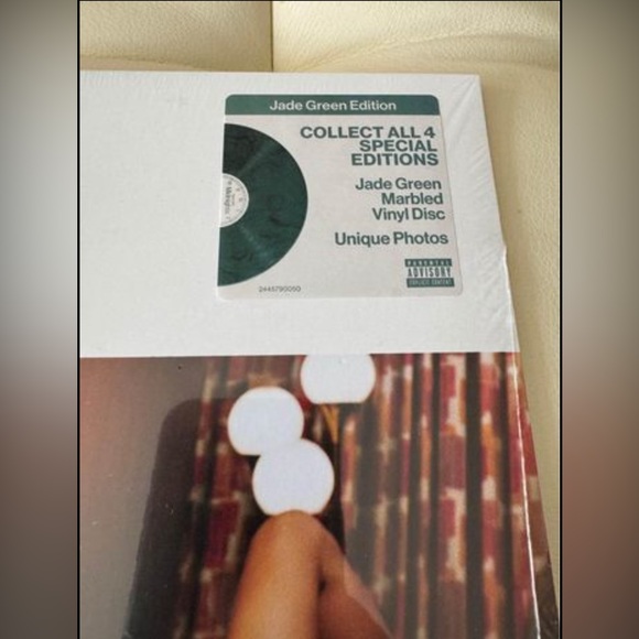 Taylor Swift - Midnights [Jade Green Edition Vinyl] LIMITED EDITON - Picture 4 of 7